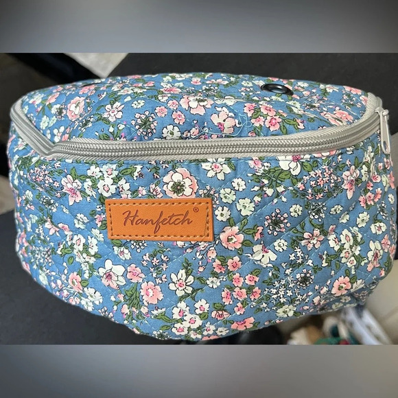 Hanfetch larger Fanny Pack blue floral - Picture 4 of 12